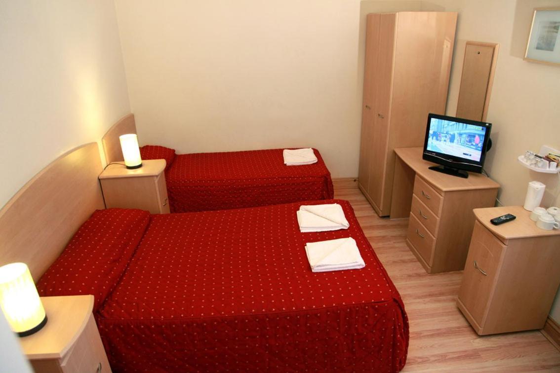 לונדון Elmwood Hotel מראה חיצוני תמונה